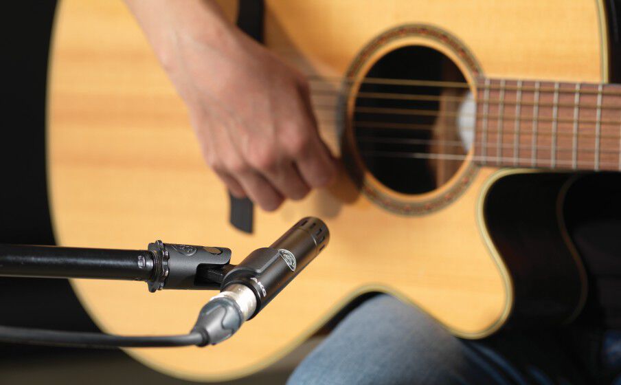 C151 | Small Diaphragm Cardioid Condenser Microphone