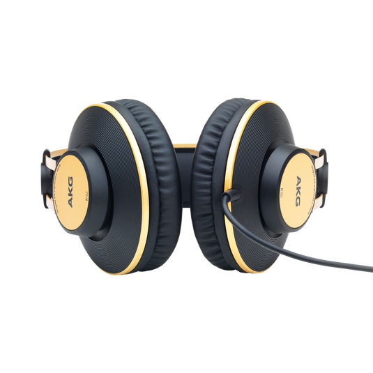 K92 | Closed-back headphones