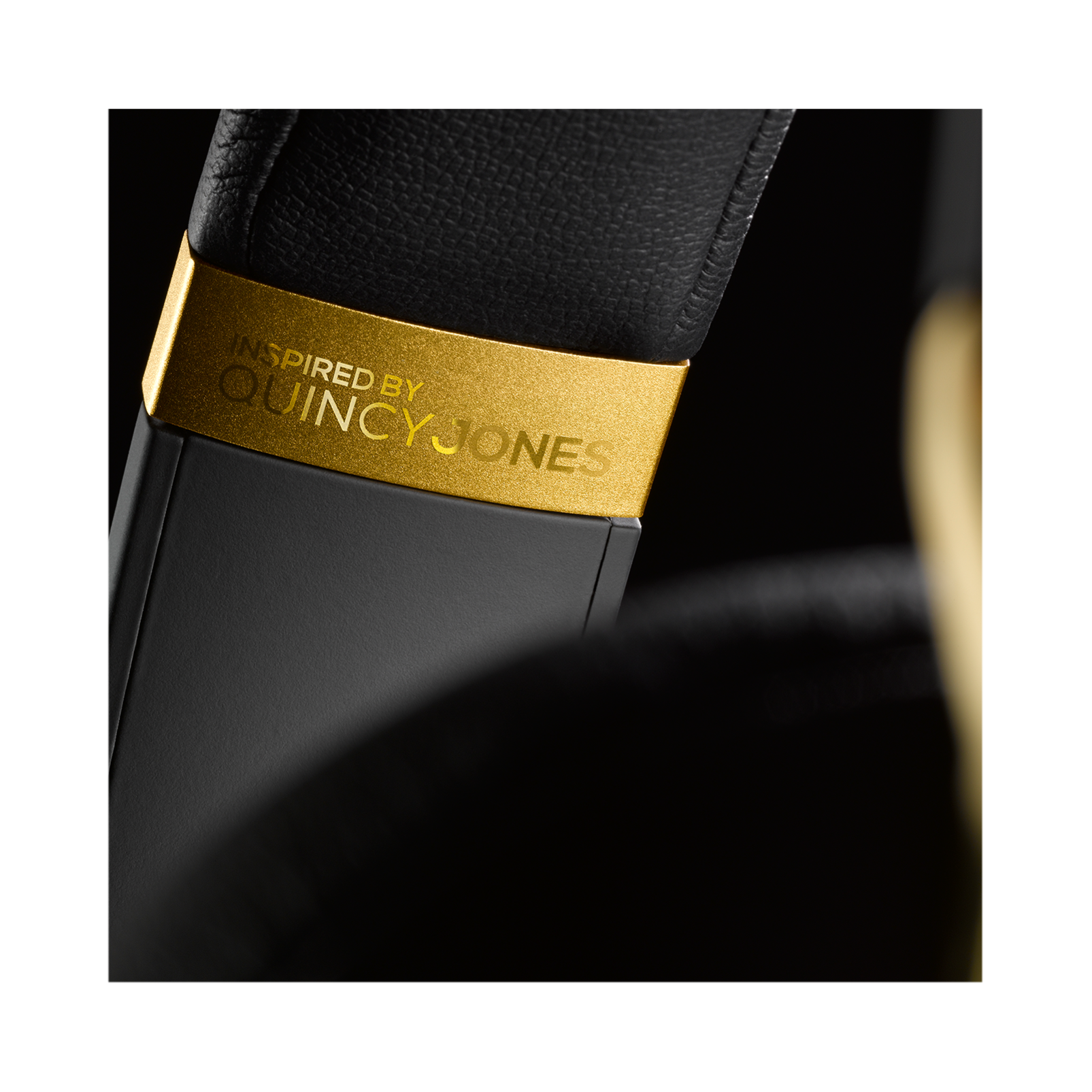 N90Q - Gold - Reference class auto-calibrating noise-cancelling headphones - Detailshot 13